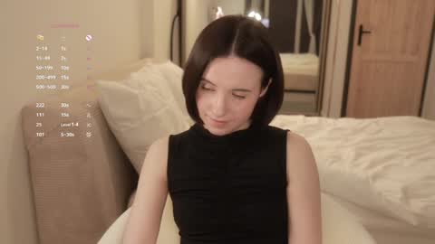 Essie  online show from April 15, 2026, 7:58 pm