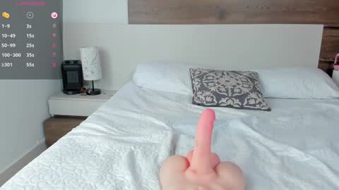 Snapshot of _fullmoon chatting on December 26, 2024, 6:43 pm fullmoon online show from December 26, 2024, 6:43 pm