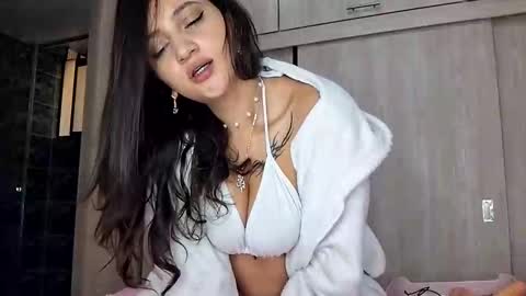 Gabby online show from December 16, 2025, 2:33 pm