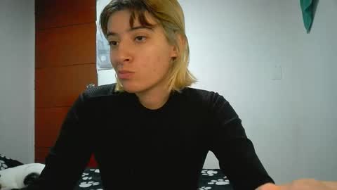 Mia-foster online show from May 5, 2026, 6:49 pm