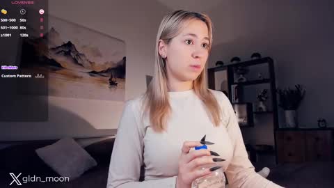 Rina online show from February 13, 2025, 8:13 pm