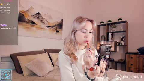 Rina online show from October 3, 2025, 7:33 pm