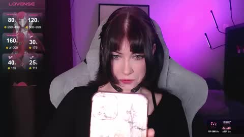 Tori online show from September 25, 2025, 8:40 am