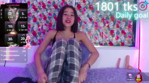 Snapshot of _gwen__ chatting on February 6, 2025, 8:29 am Gwen online show from February 6, 2025, 8:29 am