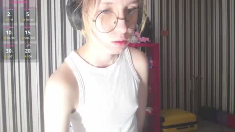 Hannaolotl online show from December 29, 2024, 8:55 am