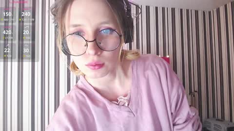 Hannaolotl online show from February 5, 2025, 8:54 am