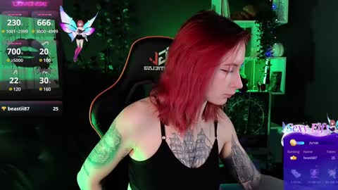 Snapshot of _helencarter chatting on December 10, 2024, 8:49 pm Helen Carter 3 Next stream 2330 MSC online show from December 10, 2024, 8:49 pm