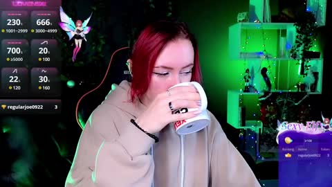 Snapshot of _helencarter chatting on December 21, 2024, 8:43 pm Helen Carter 3 Next stream 2330 MSC online show from December 21, 2024, 8:43 pm