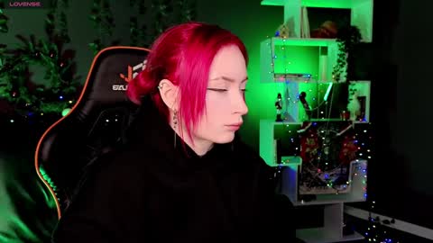 Snapshot of _helencarter chatting on December 25, 2024, 8:50 pm Helen Carter 3 Next stream 2330 MSC online show from December 25, 2024, 8:50 pm