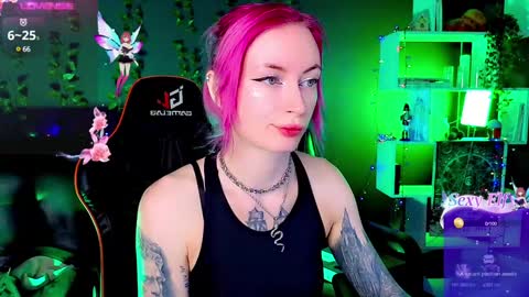 Snapshot of _helencarter chatting on January 19, 2025, 8:41 pm Helen Carter 3 Next stream 2330 MSC online show from January 19, 2025, 8:41 pm