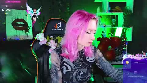 Snapshot of _helencarter chatting on February 17, 2025, 8:47 pm Helen Carter 3 Next stream 2330 MSC online show from February 17, 2025, 8:47 pm
