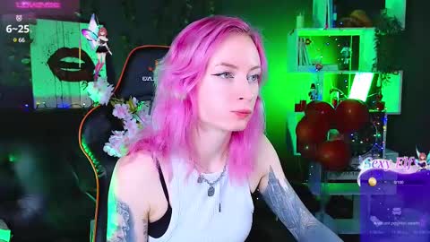 Snapshot of _helencarter chatting on February 18, 2025, 8:47 pm Helen Carter 3 Next stream 2330 MSC online show from February 18, 2025, 8:47 pm