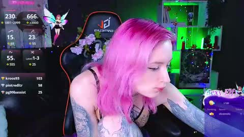 Snapshot of _helencarter chatting on February 24, 2025, 2:51 am Helen Carter 3 Next stream 2330 MSC online show from February 24, 2025, 2:51 am