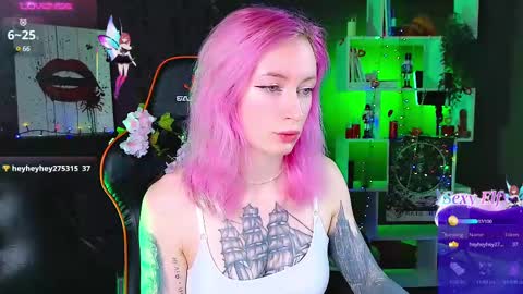 Snapshot of _helencarter chatting on February 24, 2025, 9:20 pm Helen Carter 3 Next stream 2330 MSC online show from February 24, 2025, 9:20 pm