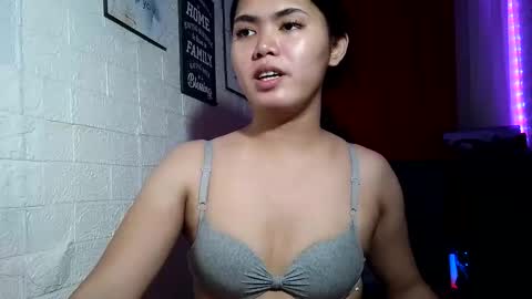 hoely molly online show from November 16, 2025, 2:28 am