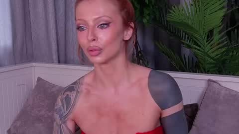 Lana online show from May 2, 2026, 7:13 am