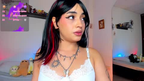 Snapshot of _hotpink chatting on January 31, 2025, 12:17 am Jenn  online show from January 31, 2025, 12:17 am