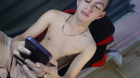 Snapshot of _hungry_cock_ chatting on April 5, 2026, 10:23 am AUSTINE online show from April 5, 2026, 10:23 am