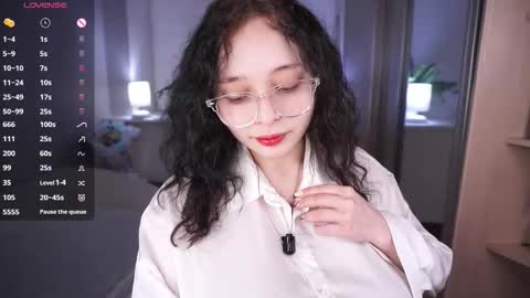 Snapshot of _inner_glow_ chatting on March 30, 2026, 5:03 pm Emily online show from March 30, 2026, 5:03 pm