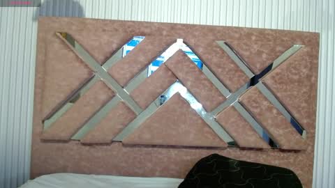 Isa online show from April 17, 2026, 12:08 pm