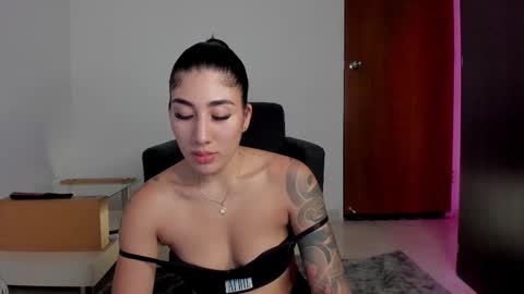 Snapshot of _isabella99_ chatting on February 14, 2026, 5:48 am Isabella online show from February 14, 2026, 5:48 am