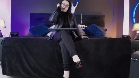 Miss Jade online show from March 30, 2026, 11:33 am