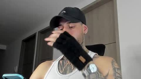 Snapshot of _jamesleandros chatting on September 24, 2025, 2:37 am jeison online show from September 24, 2025, 2:37 am