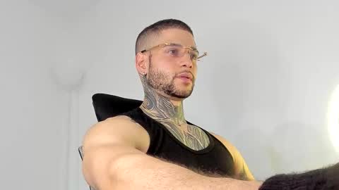 Snapshot of _jamesleandros chatting on October 2, 2025, 3:46 am jeison online show from October 2, 2025, 3:46 am