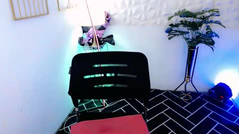 _joana online show from September 19, 2025, 4:07 pm