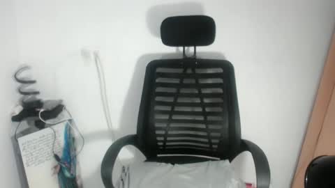 _joana online show from December 15, 2025, 10:14 pm