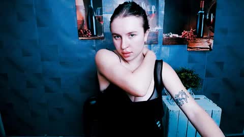 Snapshot of _julianaini_ chatting on September 25, 2025, 6:50 am Jolia online show from September 25, 2025, 6:50 am