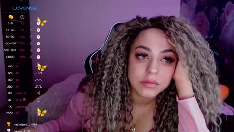 _just_a_queen_3 online show from December 14, 2024, 9:24 pm