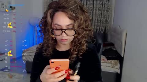 Snapshot of _just_a_queen_3 chatting on February 3, 2026, 7:13 am _just_a_queen_3 online show from February 3, 2026, 7:13 am