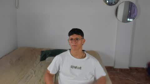 justin online show from April 1, 2026, 7:33 pm