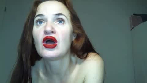 KAPELKA   online show from December 3, 2025, 3:36 am