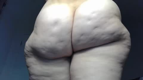 Snapshot of _kapelka_ chatting on March 12, 2026, 1:23 am KAPELKA online show from March 12, 2026, 1:23 am