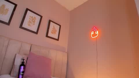 Snapshot of _karol_18 chatting on October 14, 2025, 6:31 pm karol online show from October 14, 2025, 6:31 pm