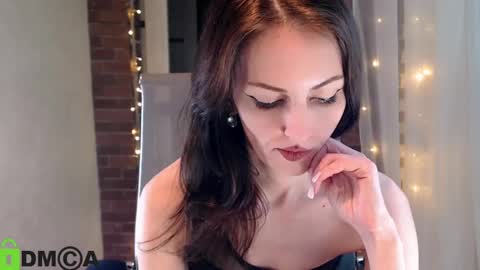  karolina online show from March 9, 2025, 9:46 pm