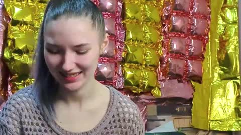 _kikiclark_ online show from April 8, 2026, 7:36 pm