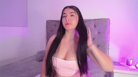 _kimtorres_ online show from January 3, 2025, 8:43 am