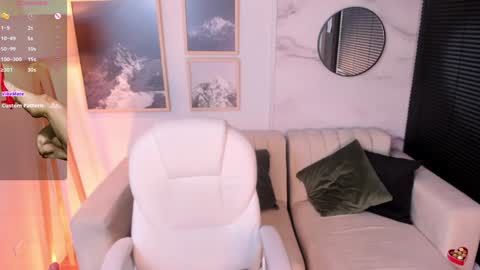 Snapshot of _kiramoon__ chatting on January 7, 2025, 11:14 pm Kiraaaa 0 online show from January 7, 2025, 11:14 pm