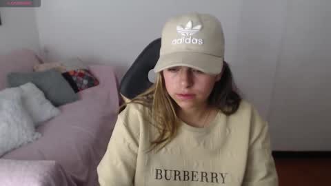 _kitten_1 online show from December 20, 2025, 11:23 pm