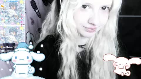  kuro  online show from February 13, 2025, 7:31 pm