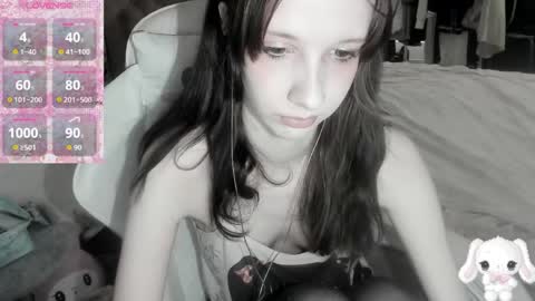  kuro  online show from April 9, 2026, 8:31 am