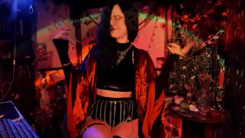 Lady Luna online show from October 20, 2025, 11:49 pm