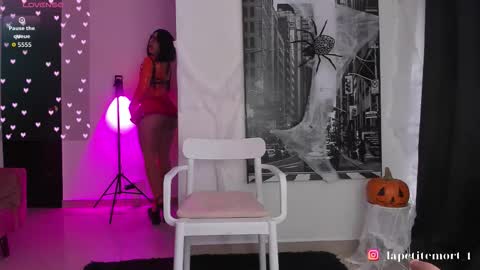 Agatha Arias IG  lapetitemort 1 online show from October 12, 2025, 7:02 pm