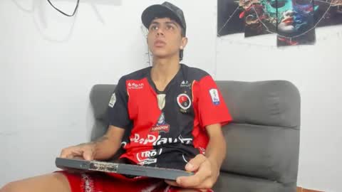 _latinhot_420 online show from April 24, 2026, 4:31 pm