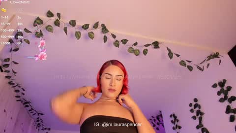 Snapshot of _lauraspencer_ chatting on January 18, 2025, 11:44 pm Laura online show from January 18, 2025, 11:44 pm