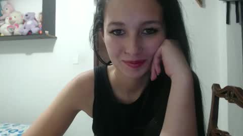 Lauren 3 online show from December 19, 2025, 5:58 am