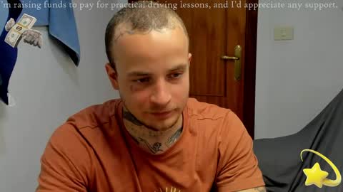 Snapshot of _layne chatting on June 6, 2026, 11:26 am Layne online show from June 6, 2026, 11:26 am